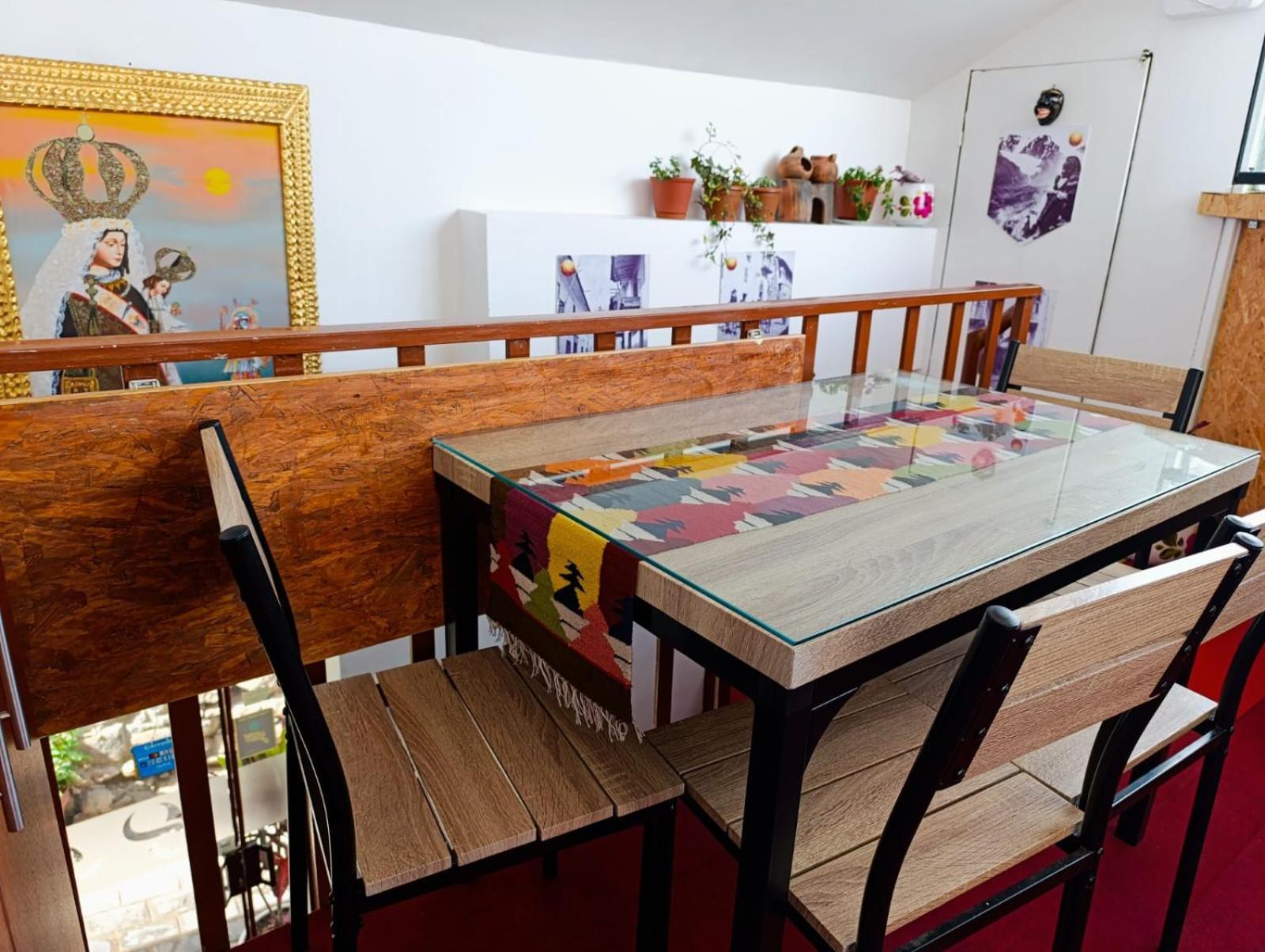 Posada Saqra Inn *