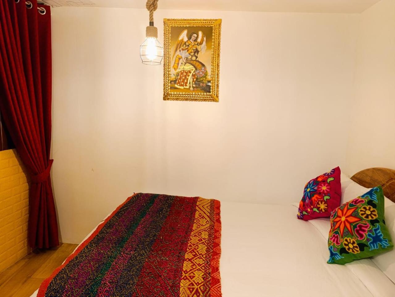 Posada Saqra Inn *